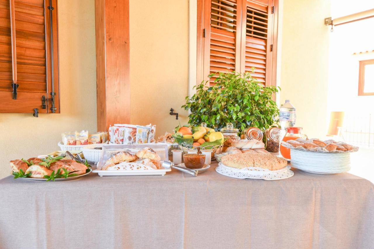 Bed and Breakfast Aurora Castelluzzo Exterior foto