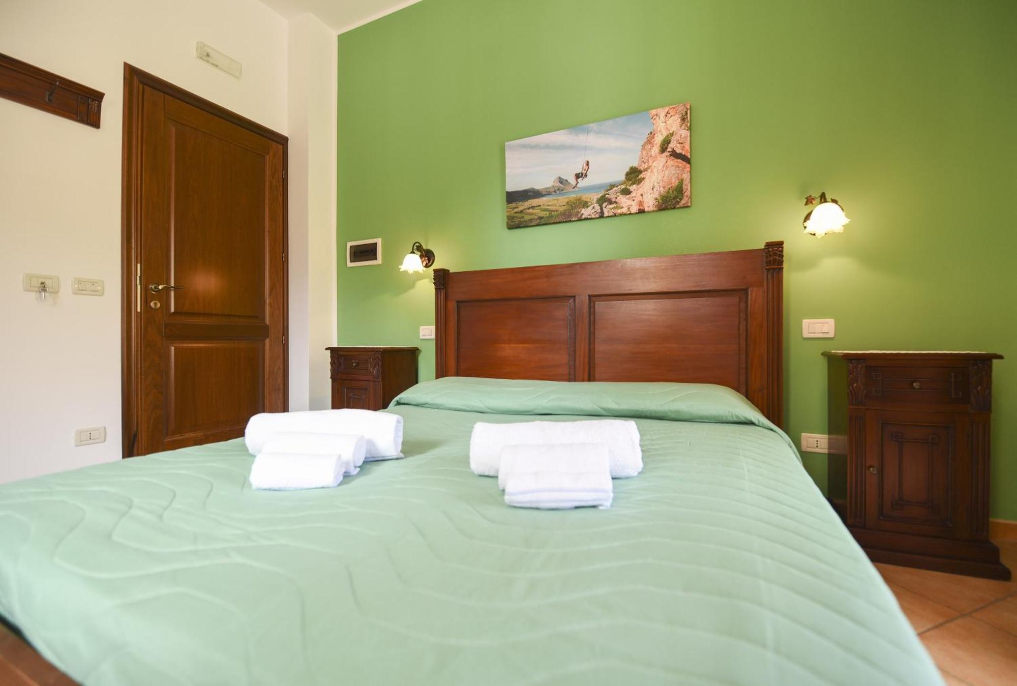 Bed and Breakfast Aurora Castelluzzo Zimmer foto